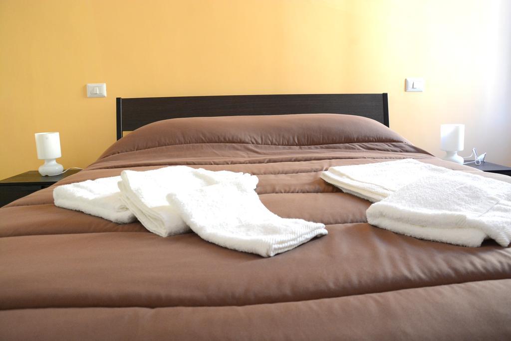 Bed and Breakfast Grigio Pesca à Salernes Extérieur photo